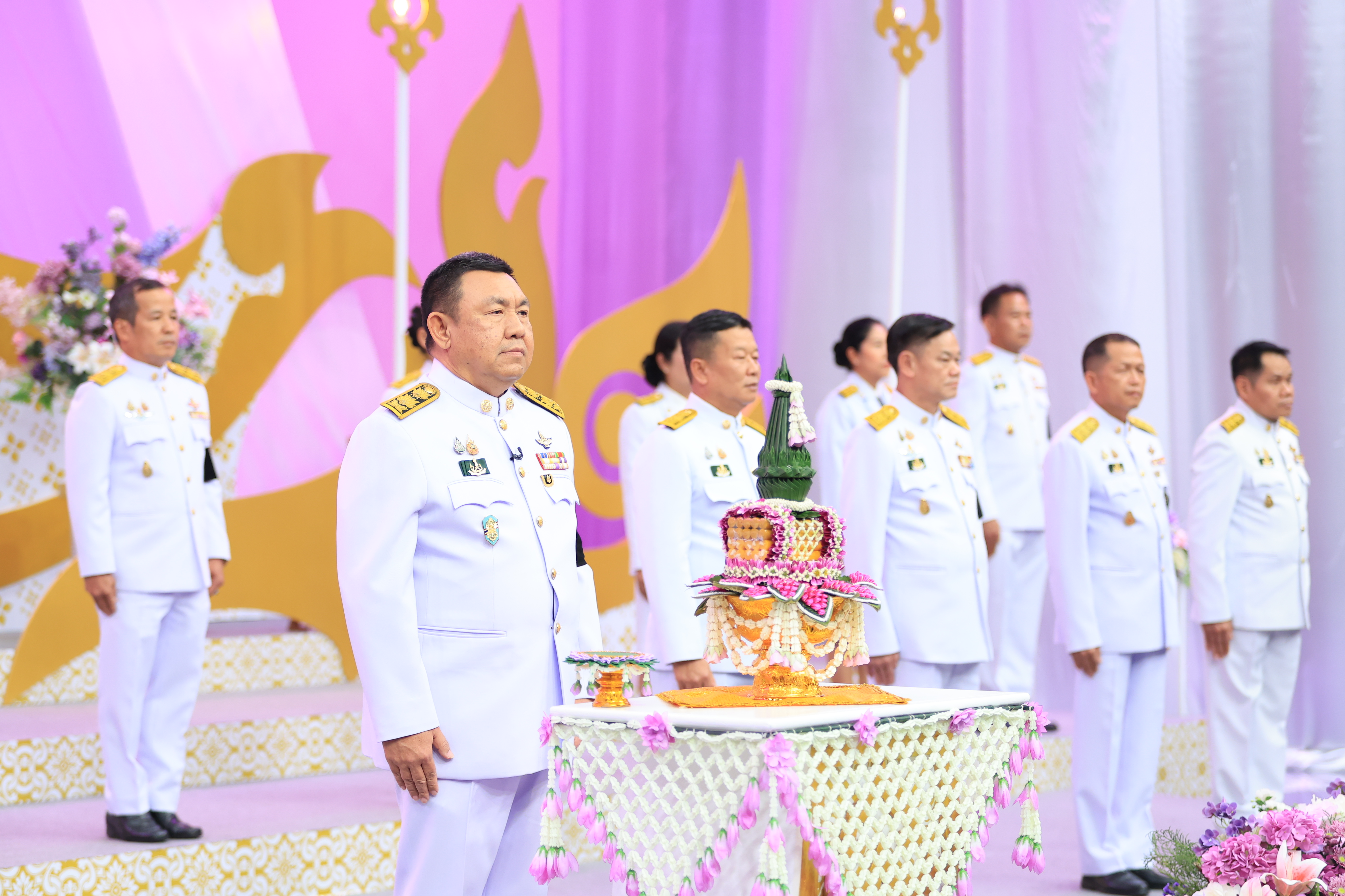 title - คณะผู้บริหาร ส.ป.ก. บันทึกเทปถวายพระพรชัยมงคล สมเด็จพระนางเจ้าสุทิดา พัชรสุธาพิมลลักษณ พระบรมราชินี เนื่องในโอกาสวันเฉลิมพระชนมพรรษา 48 พรรษา